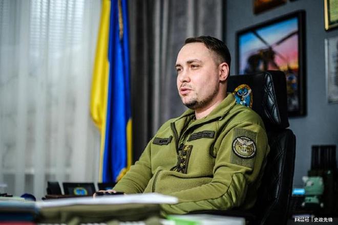 滚球-毁天灭地！乌对俄发起惊天一击从战略轰炸机到核潜艇基地(图4)