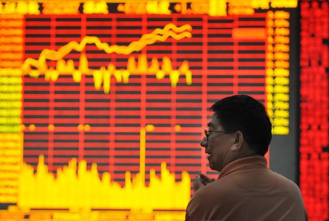 滚球-美专家：三年后美债危机爆发特朗普却扯93阅兵中方亮出东风61(图12)